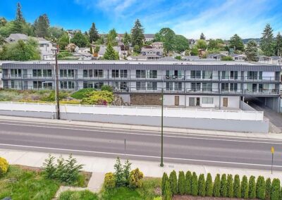 Thunderbird Apartments